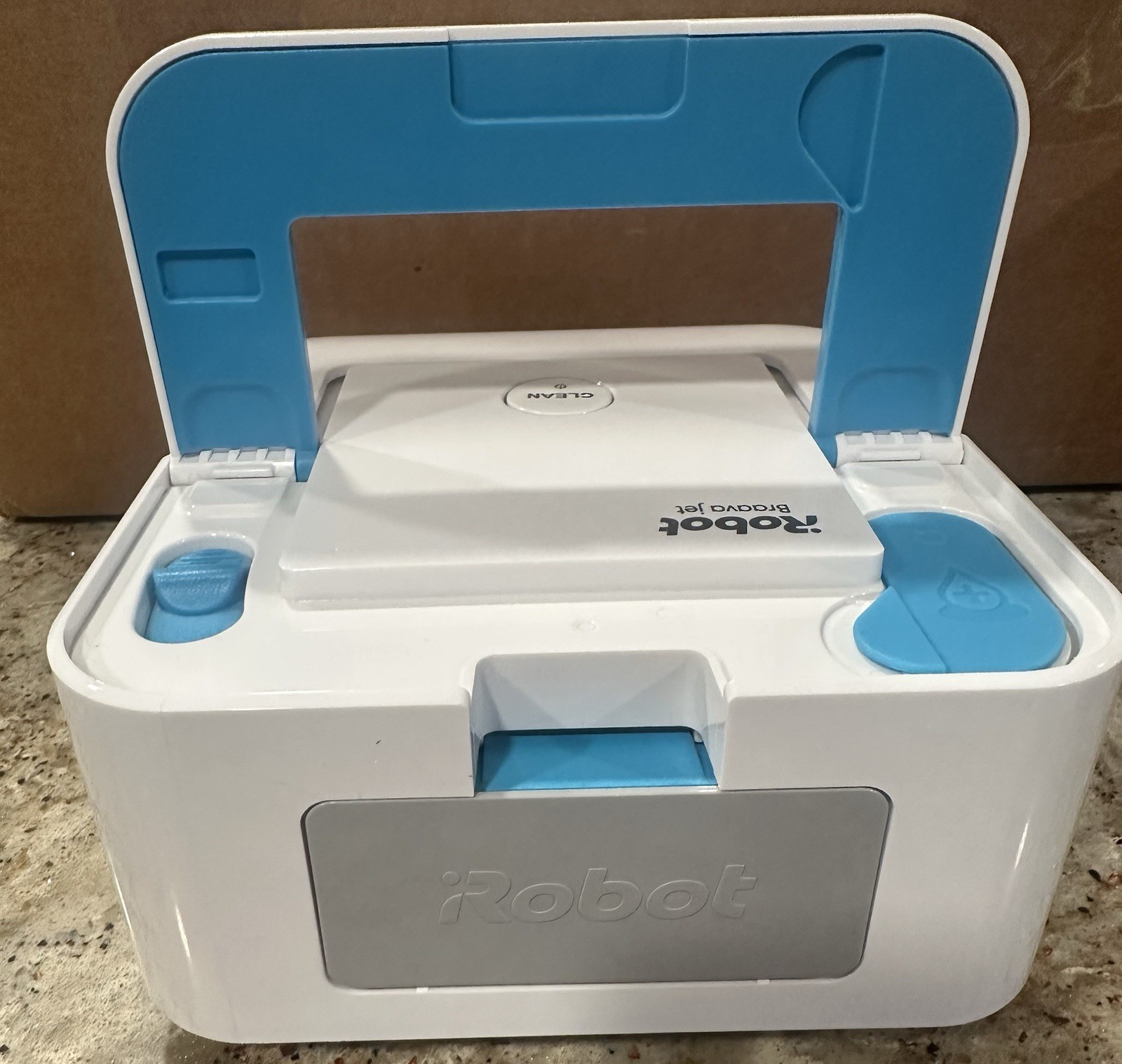 Robot Braava Jet Model 240 Comes with 11 Pads and 2 Others. Used Good Condition
