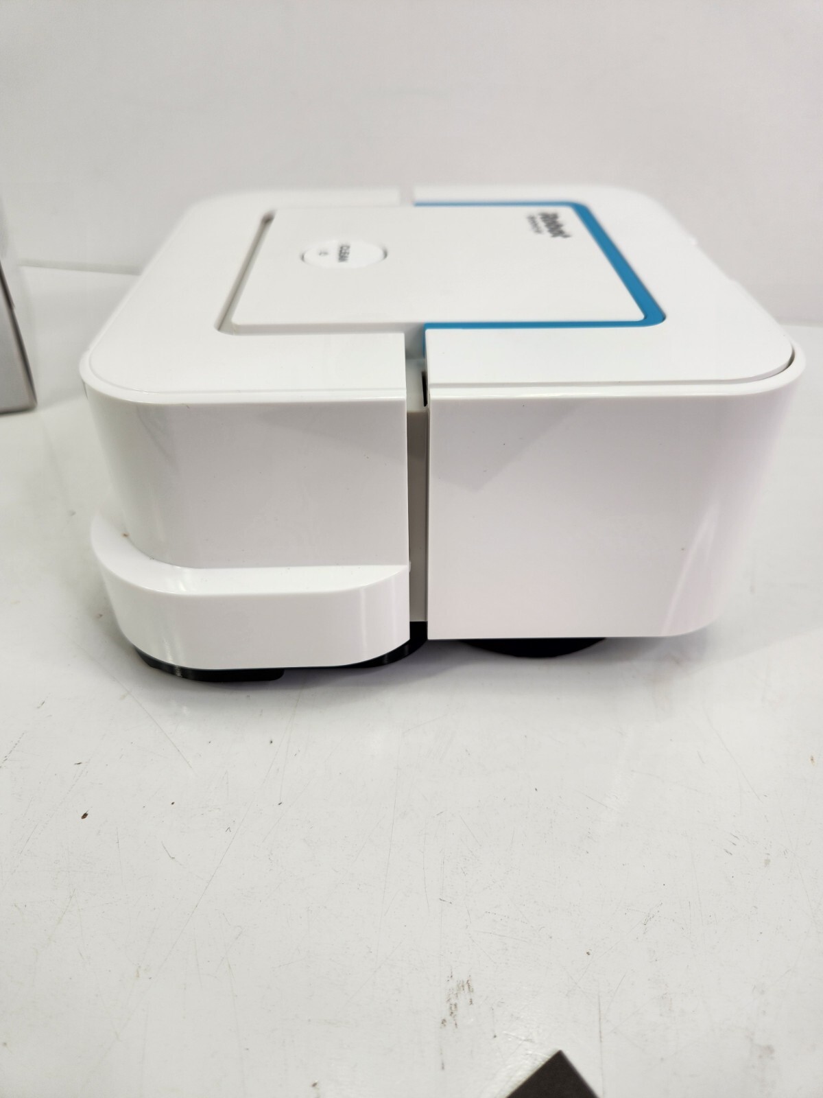 iRobot Braava Jet 240 Robot With Mopping Pads (NO BATTERY) Read Desc.