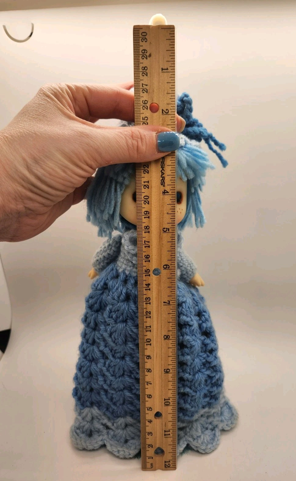 Viking Ind. Blue Feather Duster Strawberry Shortcake Doll w/Blue Crotchet Dress