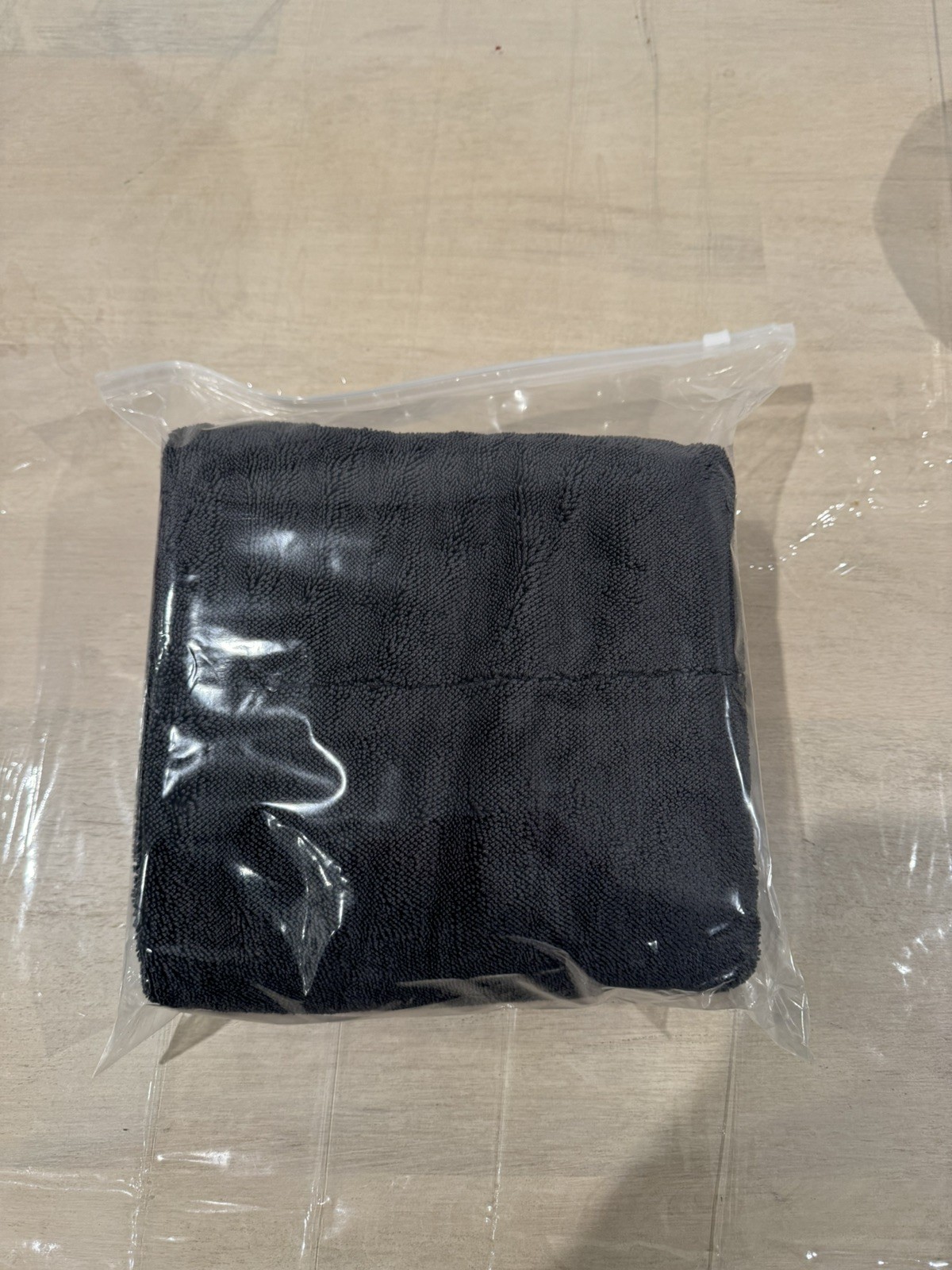 Water Absorbing Car Wash Microfiber Drying Towel Twisted Loop 27 x 35″ 1500GSM