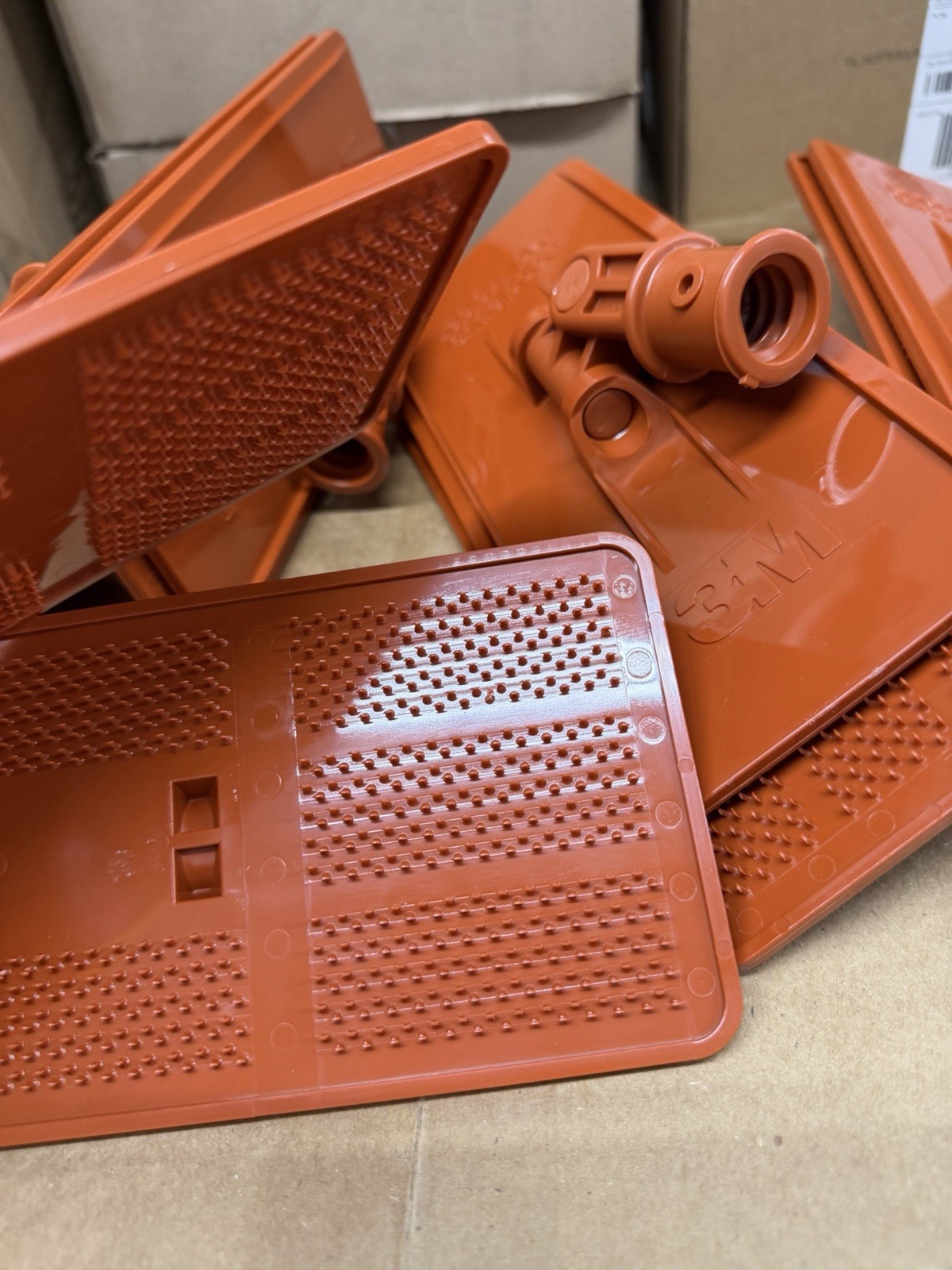 Pack of 10 3M 6472 Doodlebug Floor Pad Holders 3.75 in. x 9 in. Orange