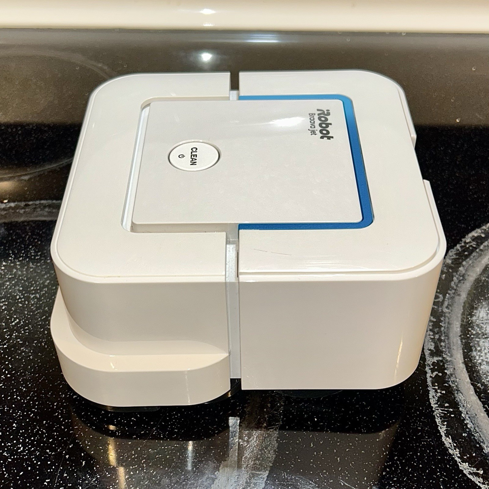 iRobot Braava Jet 240 Smart Mopping Robot | Wet Mopping & Dry Sweeping