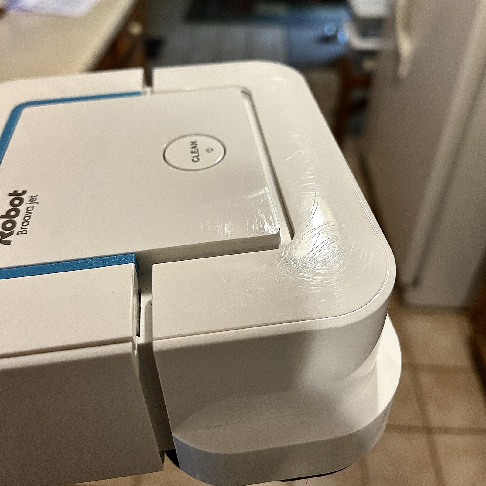 iRobot Braava Jet 240 Smart Mopping Robot | Wet Mopping & Dry Sweeping