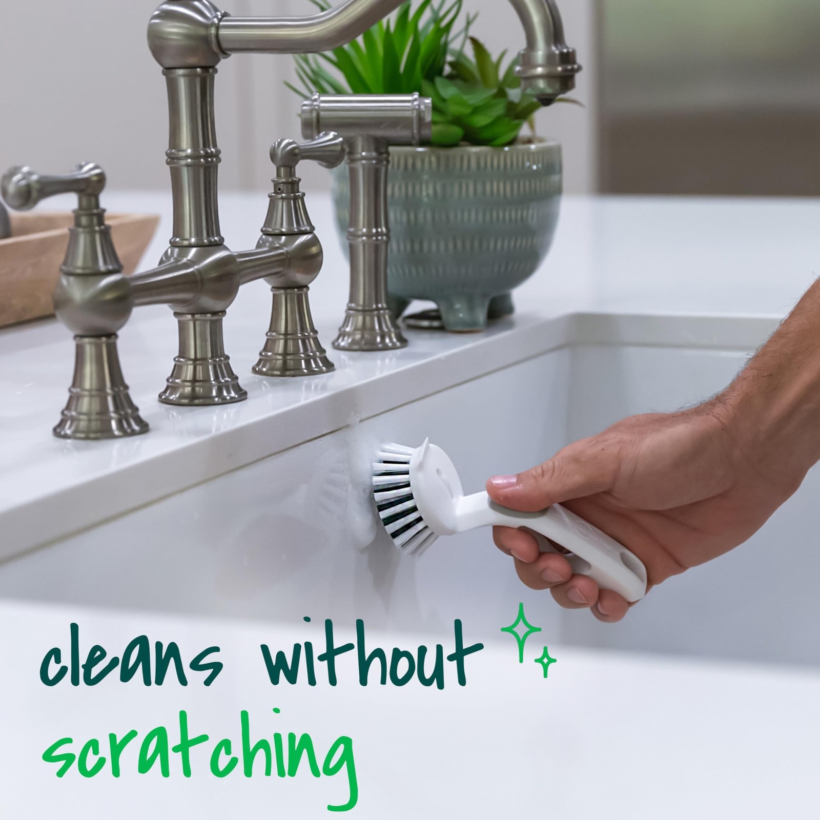Scotch-Brite Handy Brush, Small and Durable Dish Brush with Handle for Scrubb…