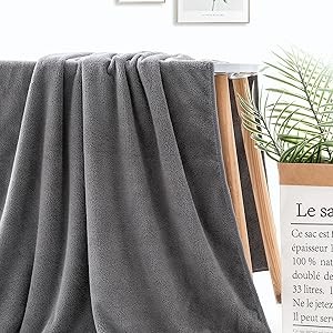 8-Piece Soft Microfiber Towel Set Incredibly Absorbent Lightweight Quick Dry and