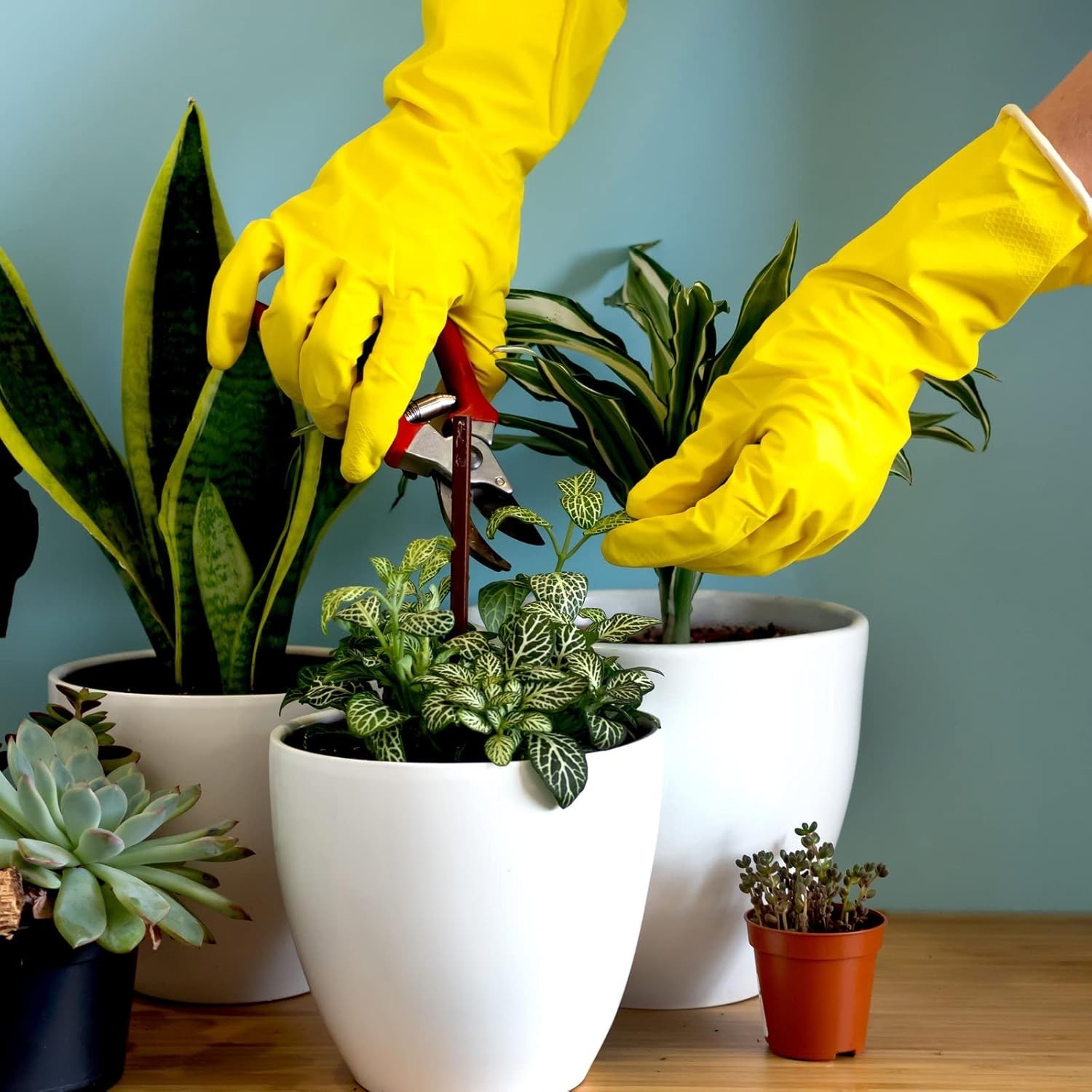 Rubber Kitchen Dishwashing Gloves – 4 Pairs Colorful Reusable Household Clean…