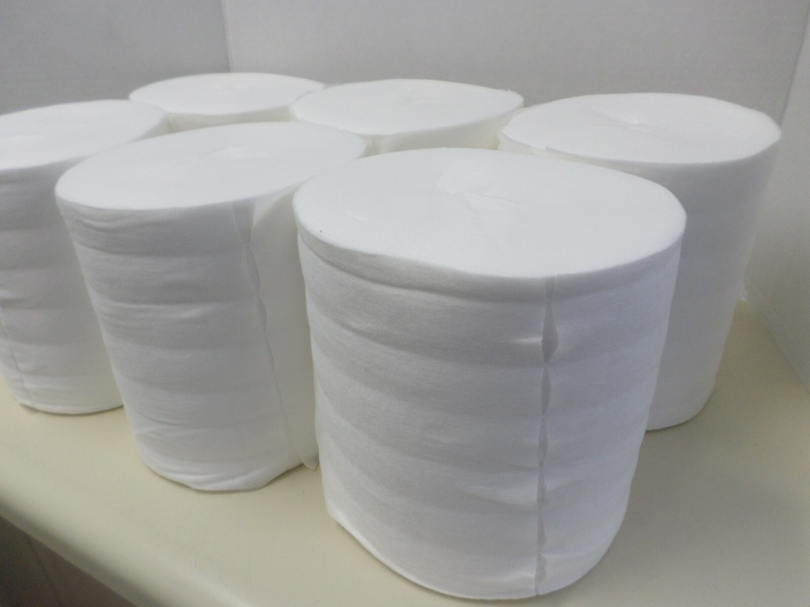 (6) DRY Wipe Paper Rolls 7″ x 6 1/2″ (400 sheets/roll) With Bucket