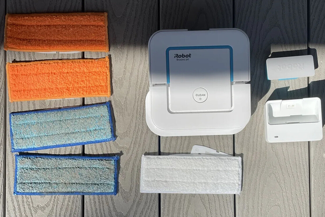 iRobot Braava Jet 240 Superior Robot Mop with battery