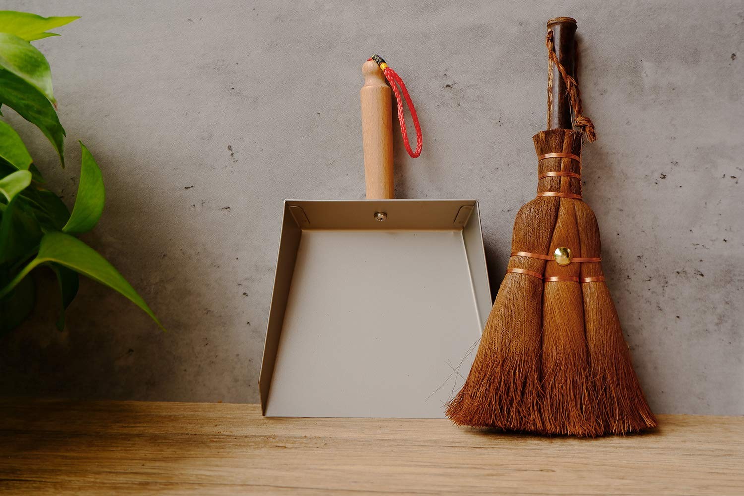 Mini Metal Dustpan and Brush Set Natural Bristle Hand Broom Fireplace Woodstove