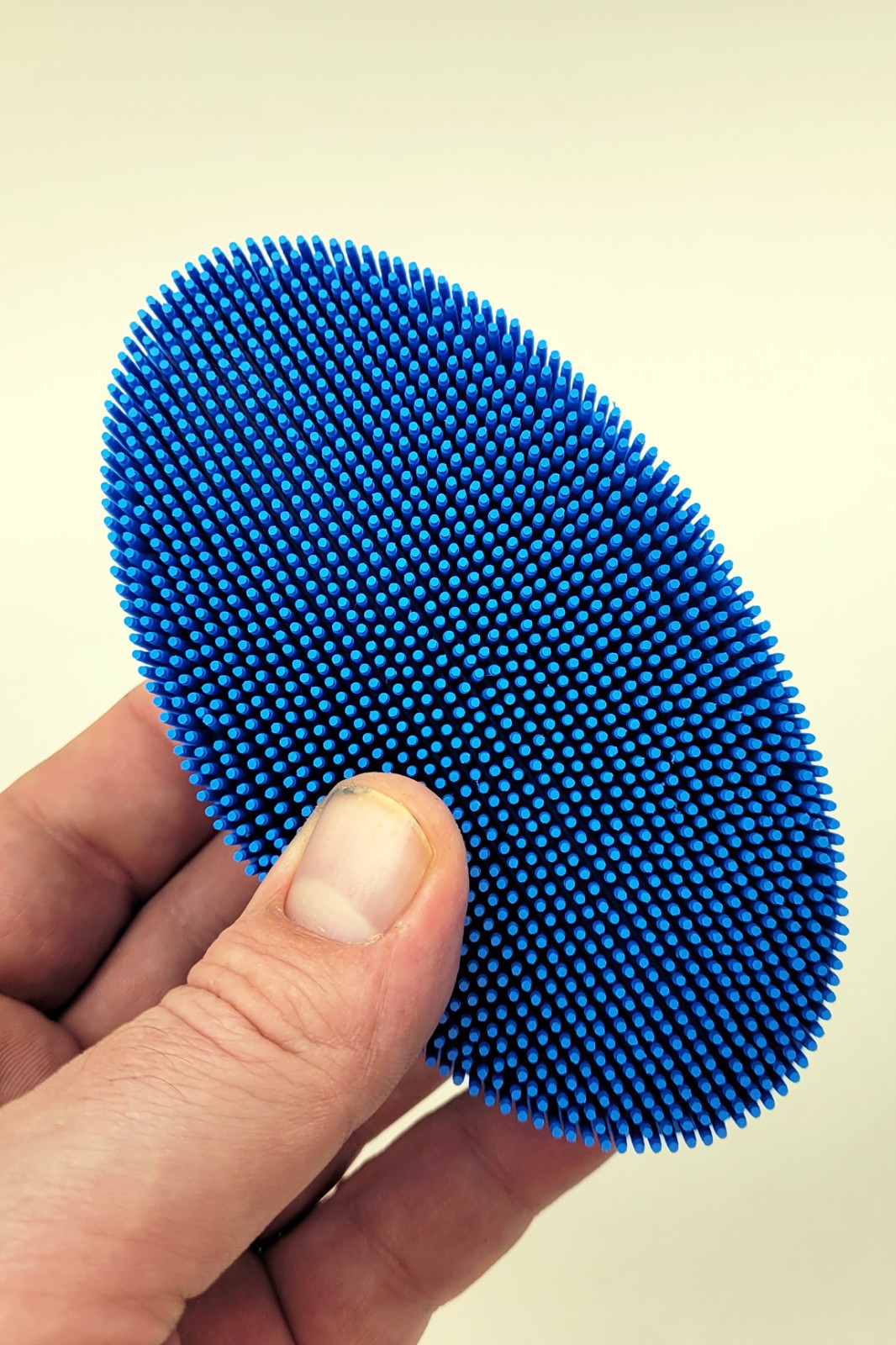 Rubber Bristle Lint And Fur Cleaning Brush – Perfect For Pet Hair!