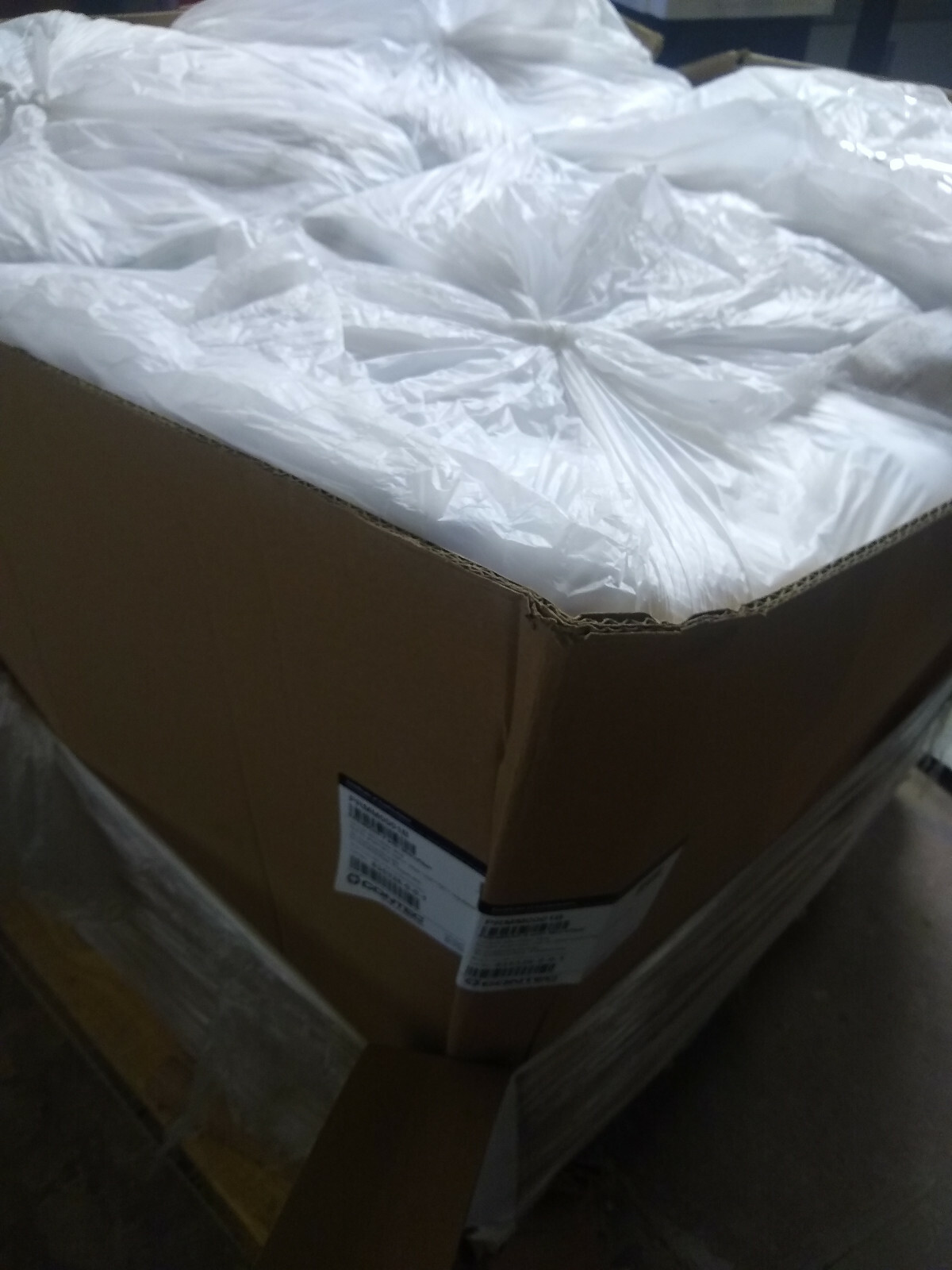 Contec PRMM0001 Premira II Microfiber Mop Pad 19in x 5in Pallet lot of 5120