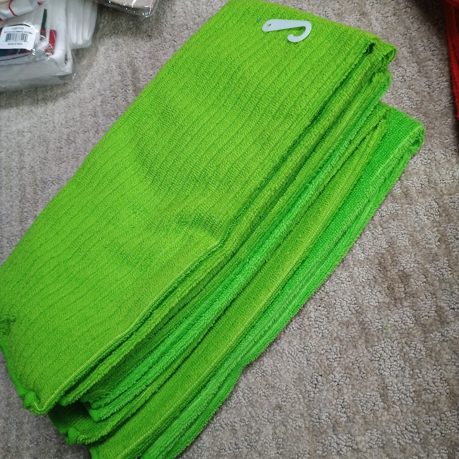 Colored Microfiber Cleaning Cloths – Soft, Reusable & Multi-Purpose