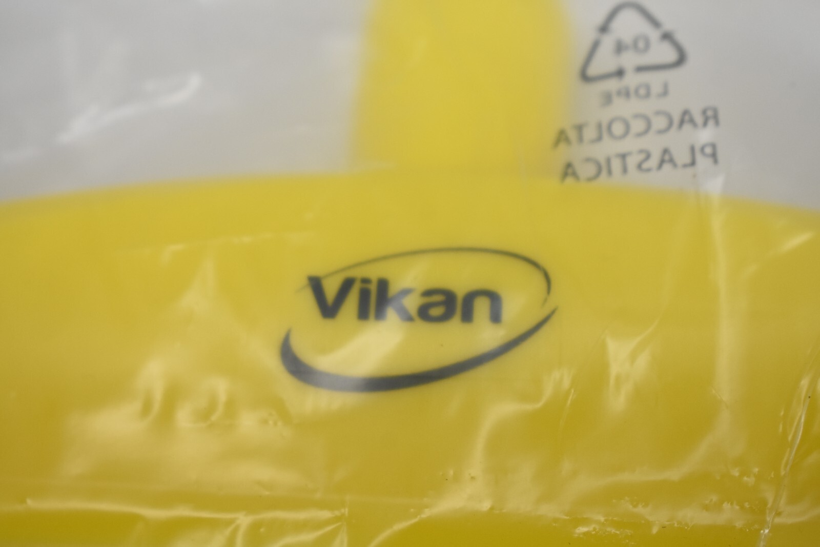 Vikan 77136 20″ Double Blade Ultra Hygiene Floor Squeegee Head Yellow Single