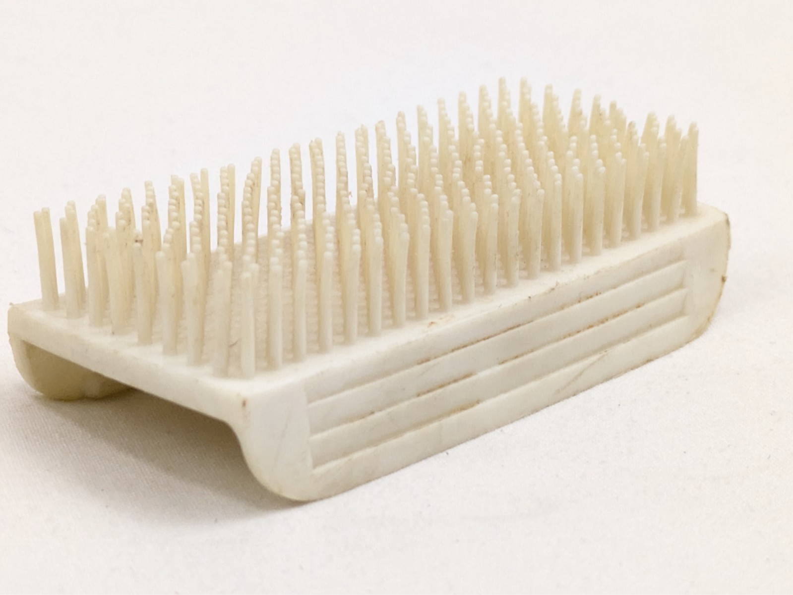 Empire Vegetable & Hand Brush Vintage White Plastic Scrubbrush Good Housekeeping